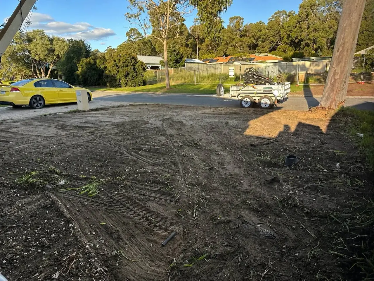 Finished site clean in Bullsbrook, the whole yard levelled and the trailer ready to leave